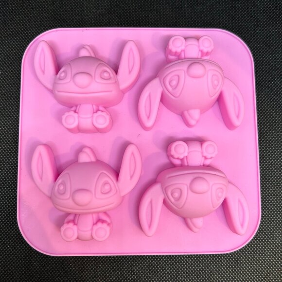 New without tags Funwaretech Silicone “Stitch” Shaped mould - Picture 3 of 8